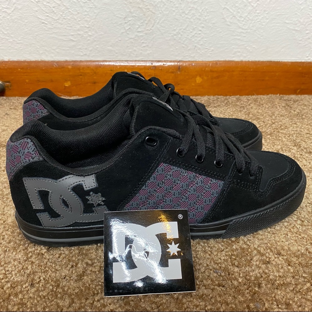 DC Chase XE Skate Shoes